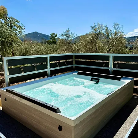 منزل ريفي Blue Topaz Mini Pool نافبليو