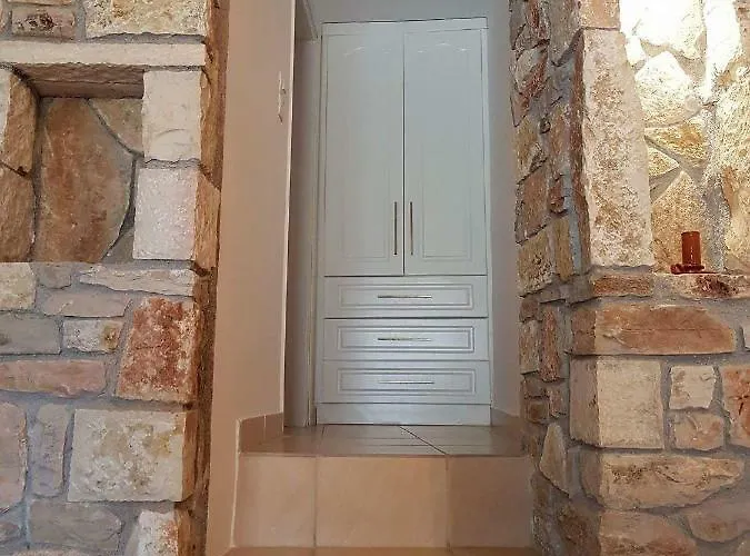 Blue Topaz Mini Pool منزل ريفي *