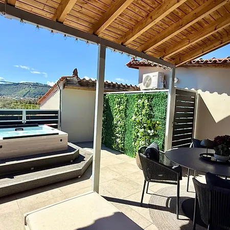 Blue Topaz Mini Pool