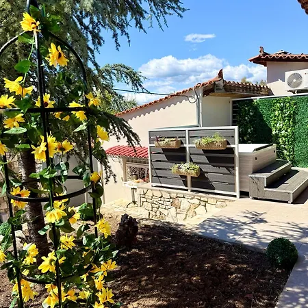 Blue Topaz Mini Pool *