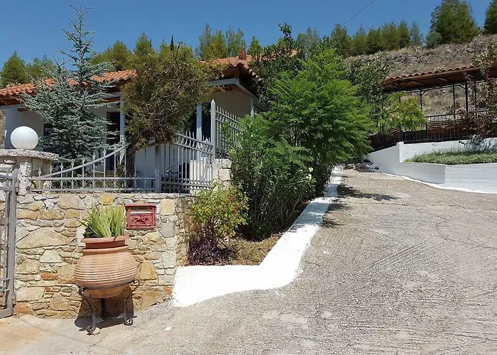 Blue Topaz Mini Pool Landhaus Nafplio